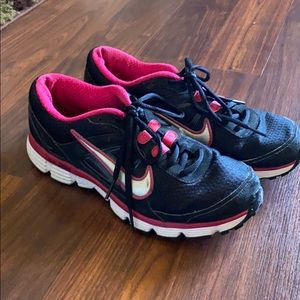 Women’s NikeSize 9.5